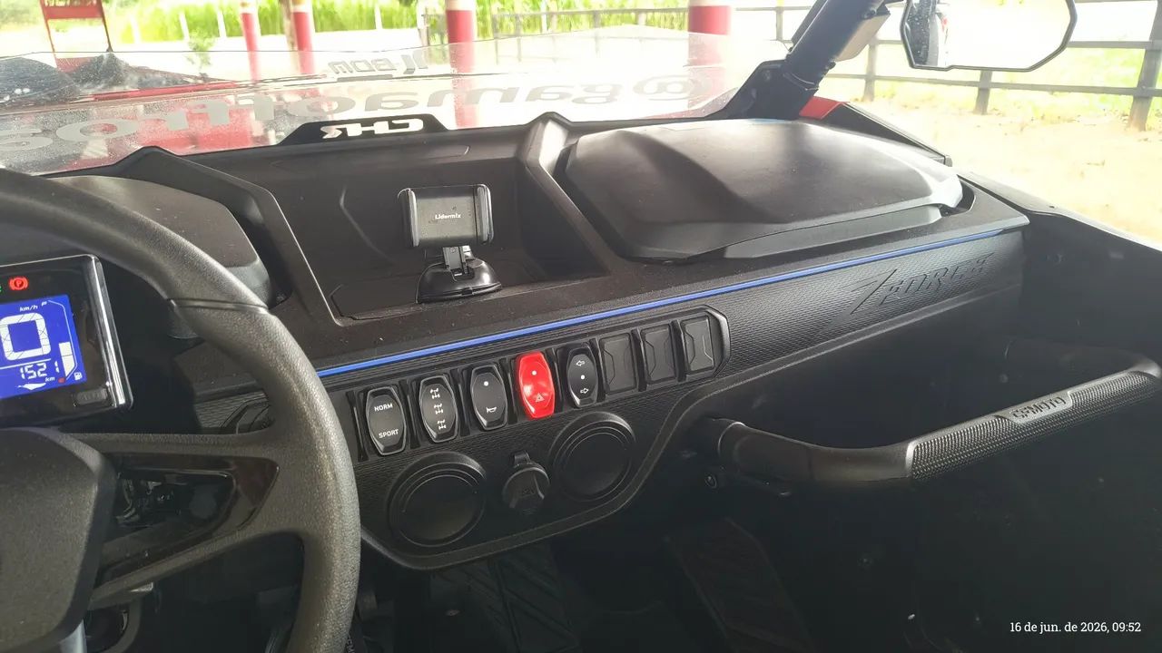 UTV C-FORCE  - Foto 4