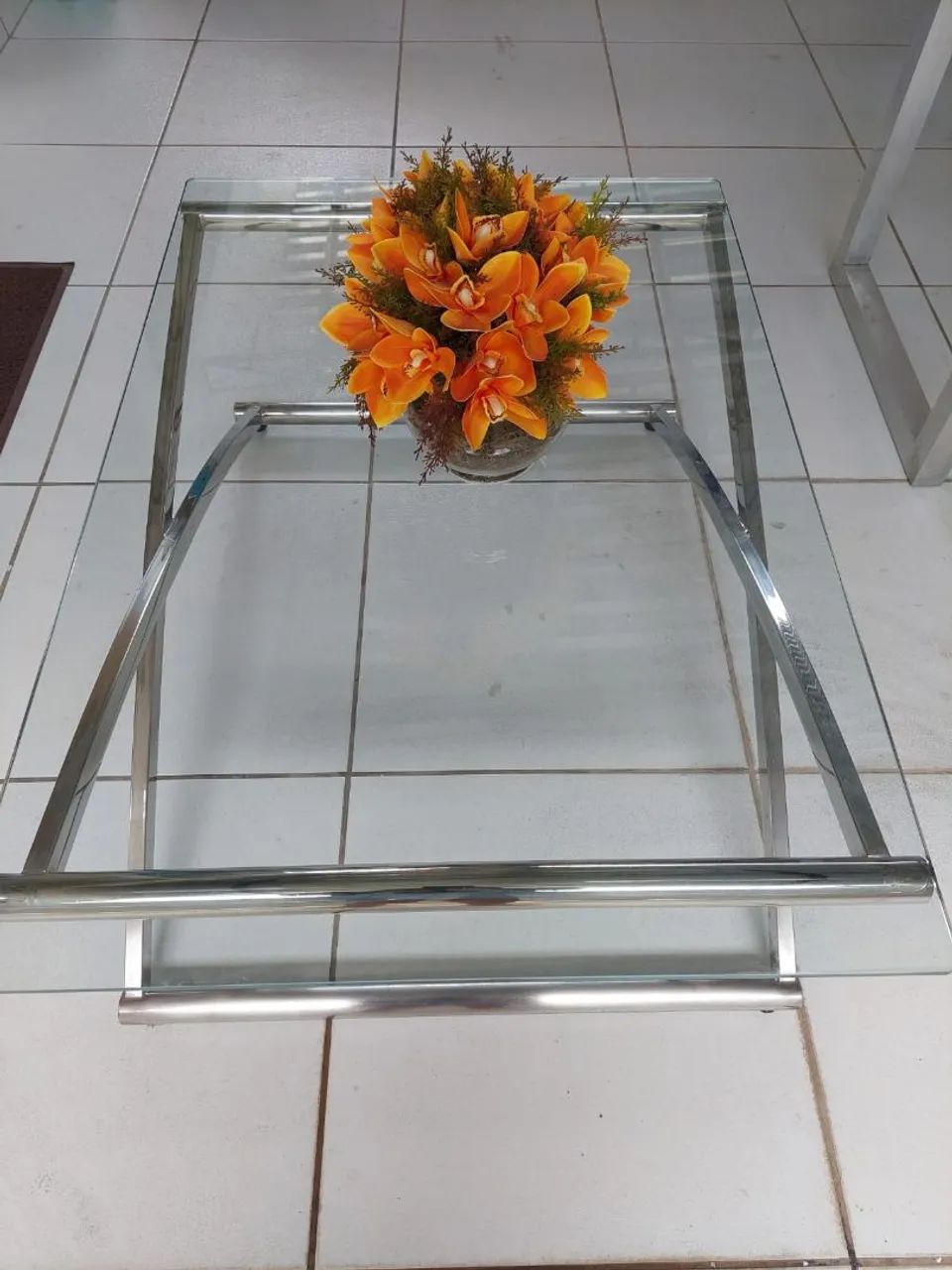 CENTRO DE INOX COM TAMPÃO DE VIDRO. 