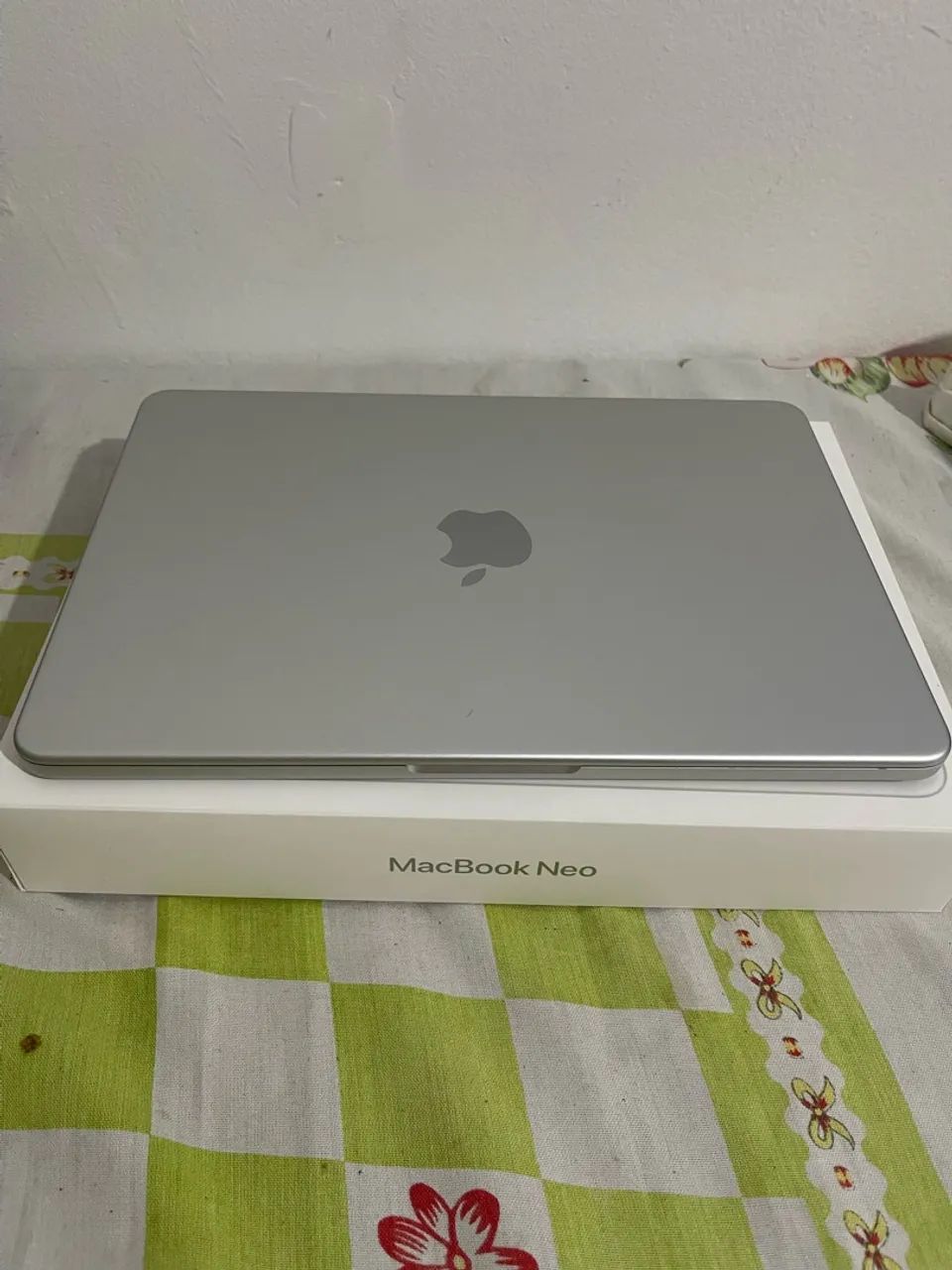MacBook Neo ZERO ZERO 
