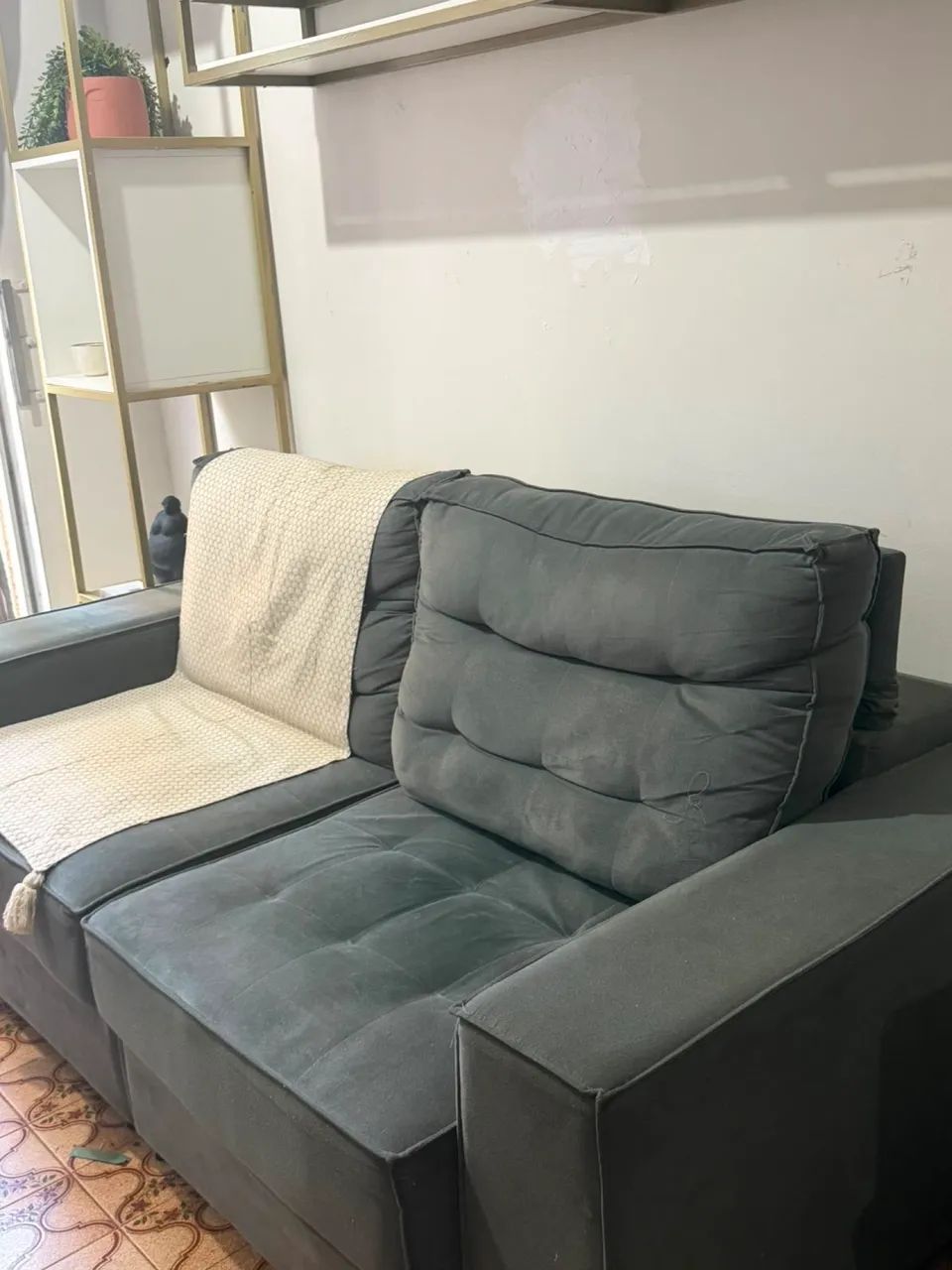 SOFÁ RETRÁTIL E RECLINÁVEL - ÓTIMA OPORTUNIDADE! - Foto 5