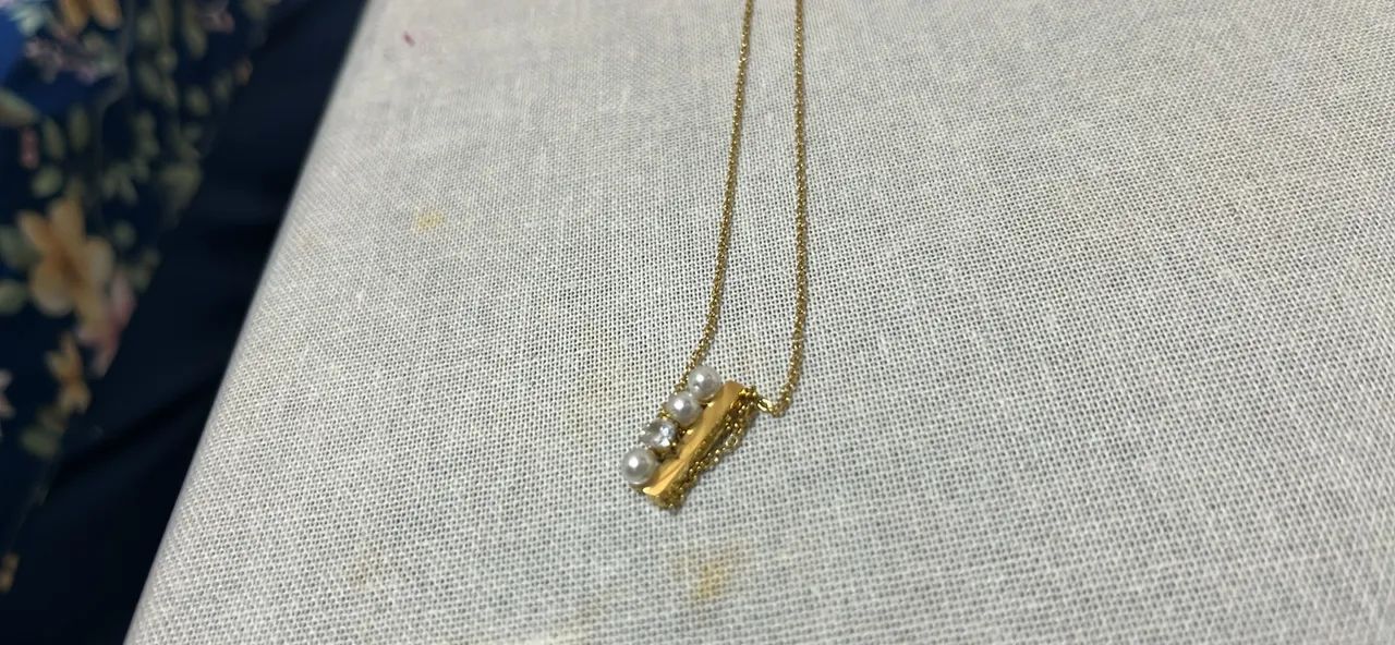 Colar Dourado com Pérolas (Individual) - Foto 2