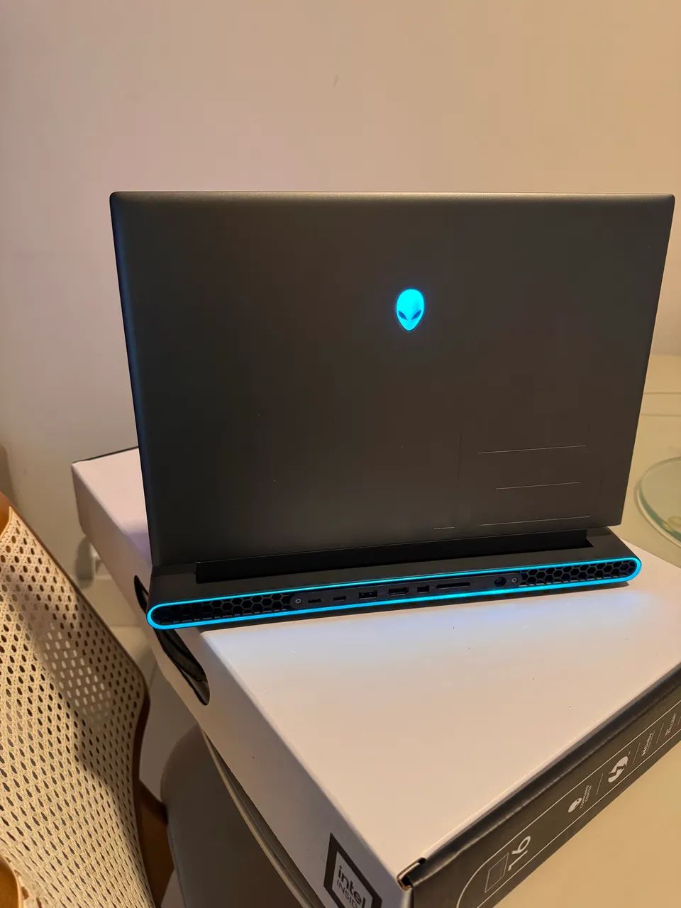 Dell Alienware M16 R1 - Foto 2