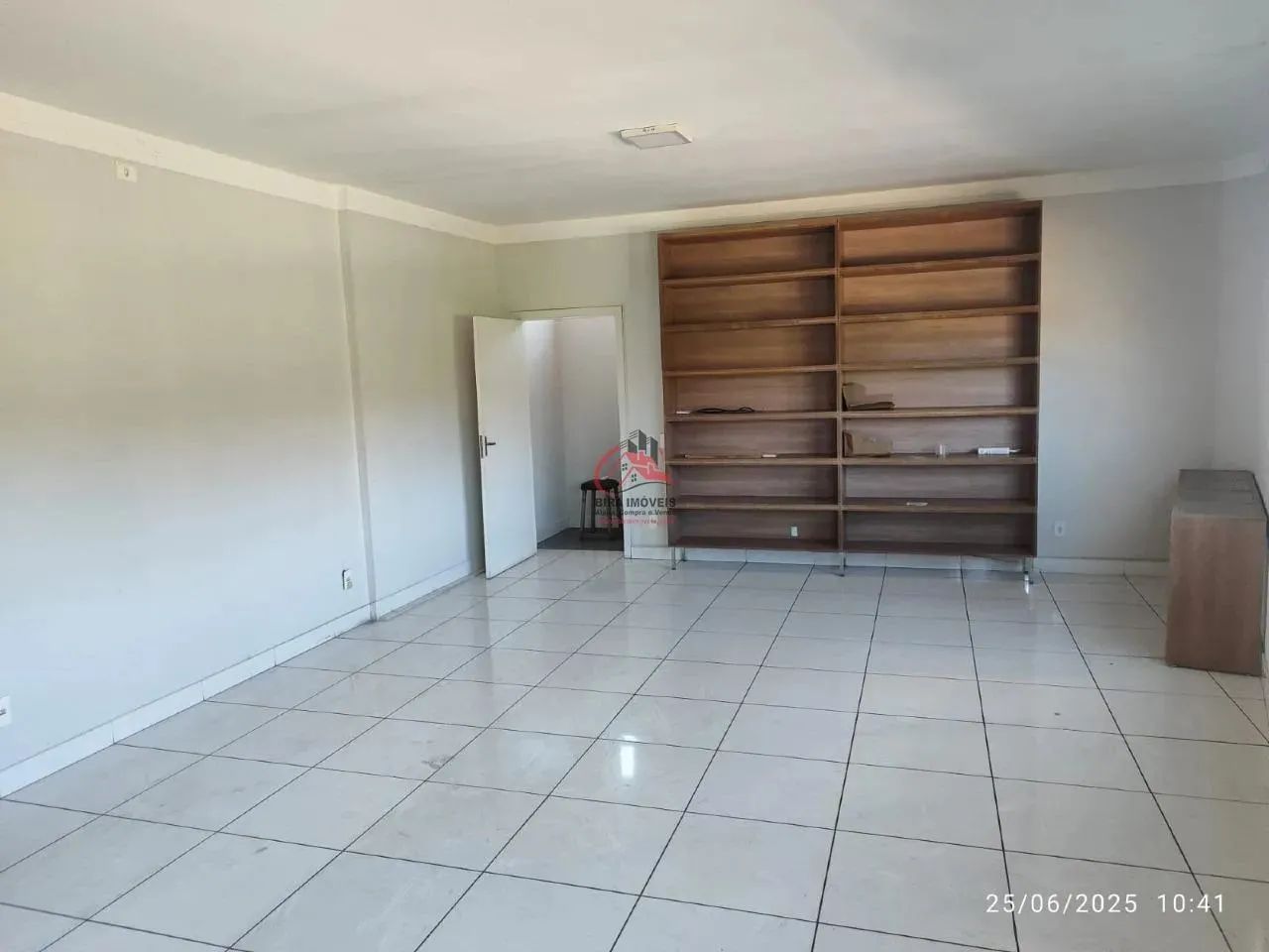 Ponto Comercial Duplex com 2 Salas Conjugadas com 2 Banheiros no bairro São Benedito - Foto 5