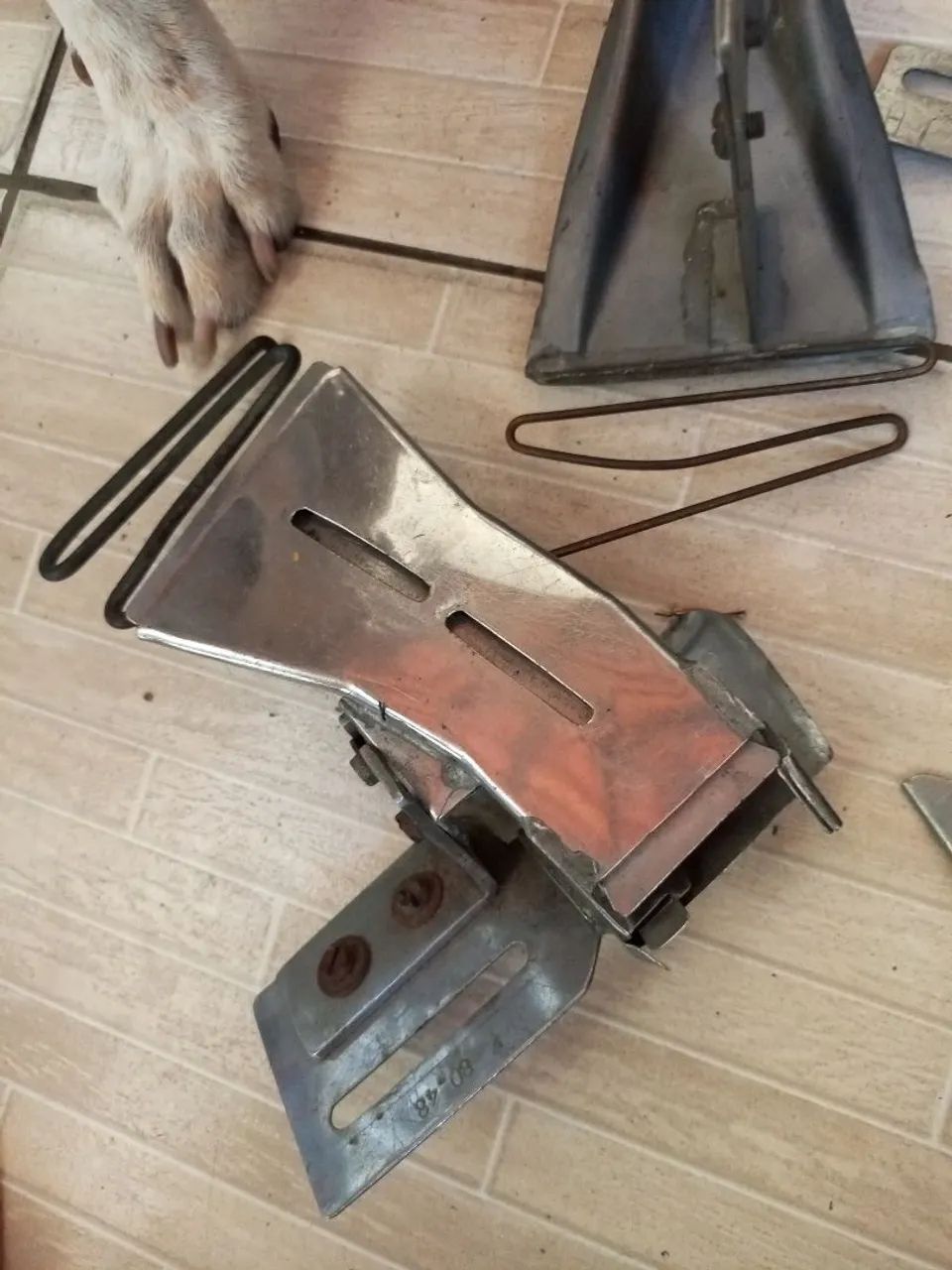Aparelhos para costurar tecido Tactel  - Foto 2