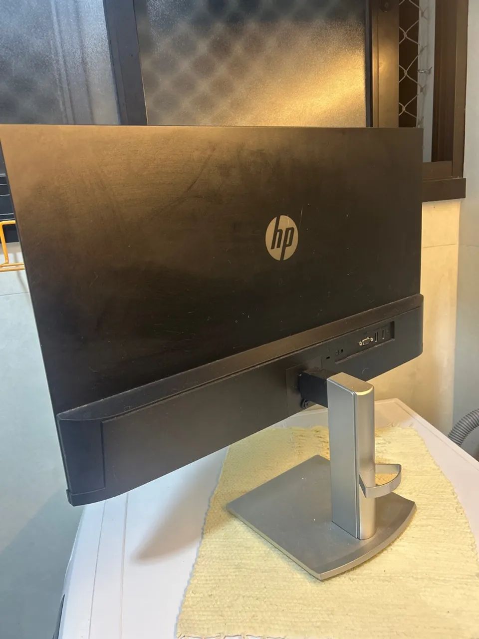 Monitor HP- display quebrado - retirar peças  - Foto 3