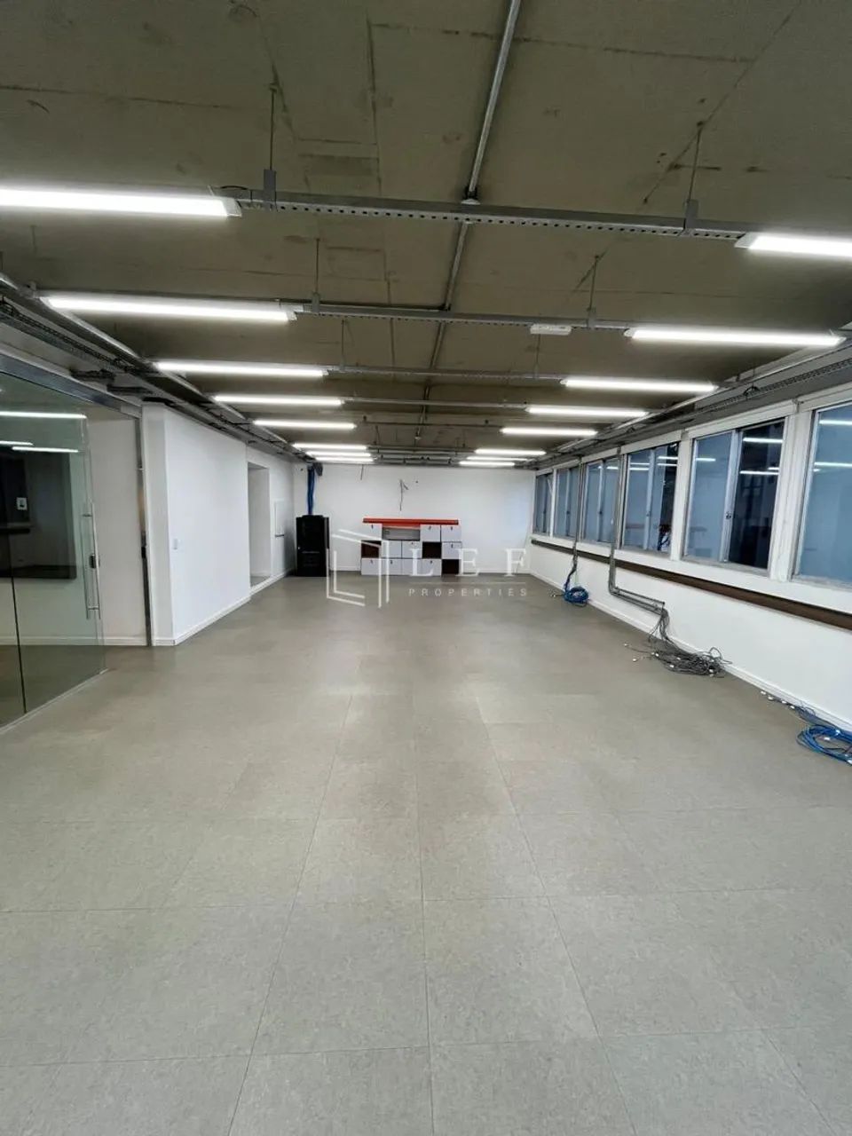 Conjunto Comercial com 203 m², para alugar no bairro Itaim Bibi.