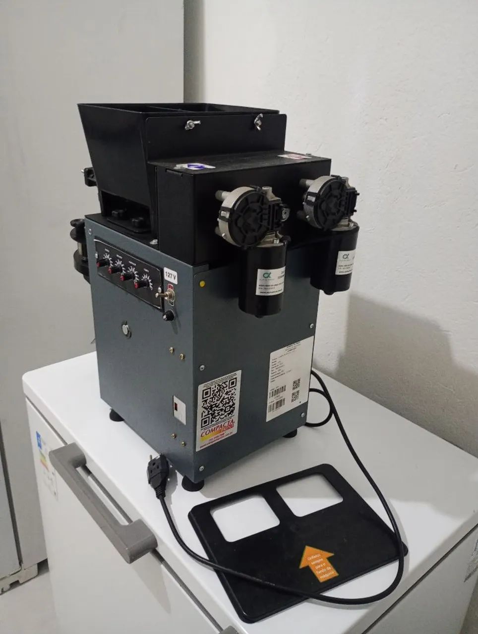 Vendo máquina modeladora de salgado - Foto 2