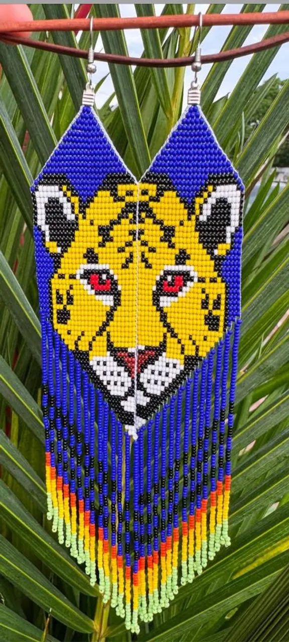 Brincos em miçangas  - Foto 2