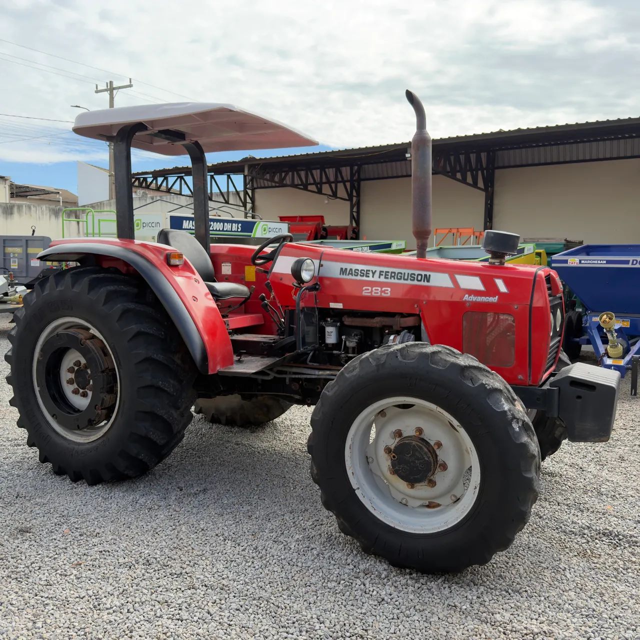 Trator MF 283 4x4 ano 2008 - Foto 2