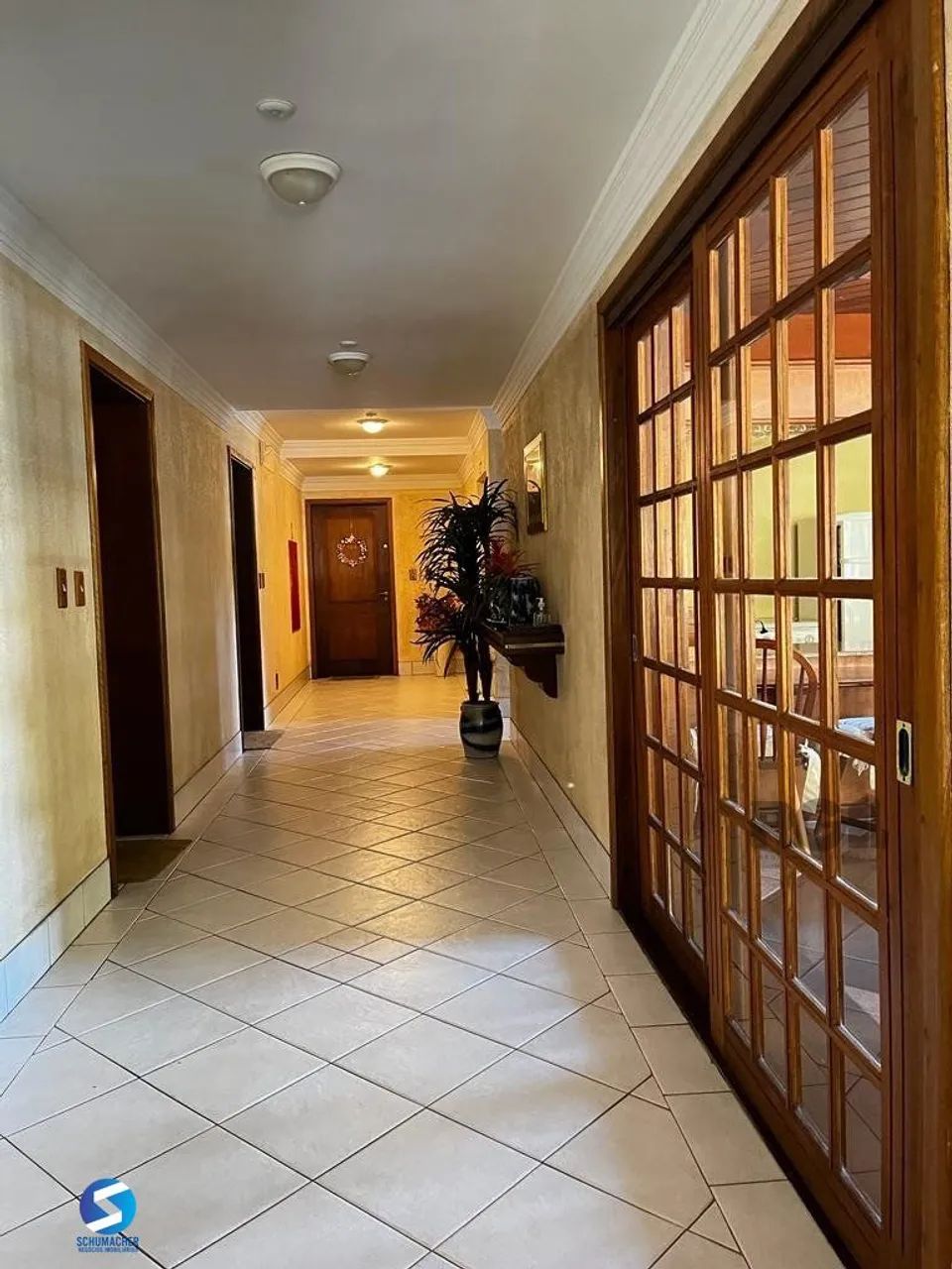 Cobertura duplex com 2 suítes e uma vaga para Comprar em Gramado. - Foto 4