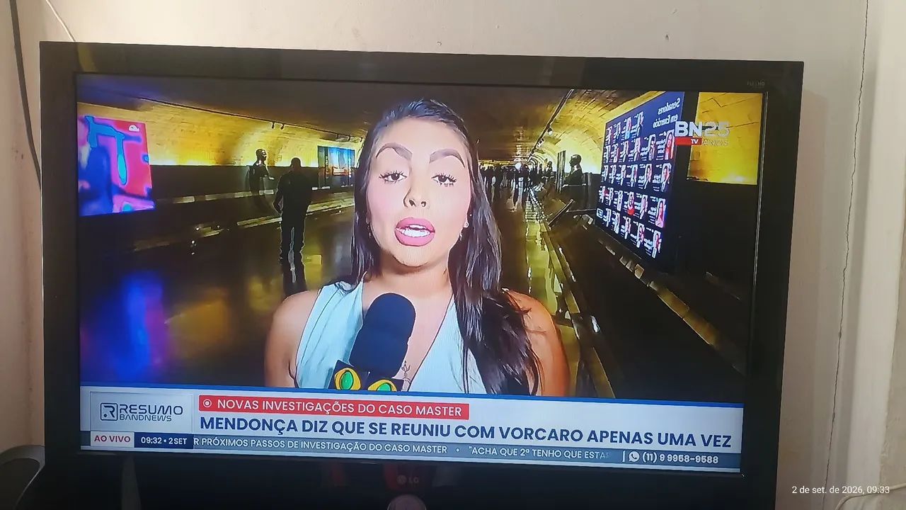 Troco TV LG 47 polegadas LCD Scarlett Full HD por uma TV menor e o restante em espécie 