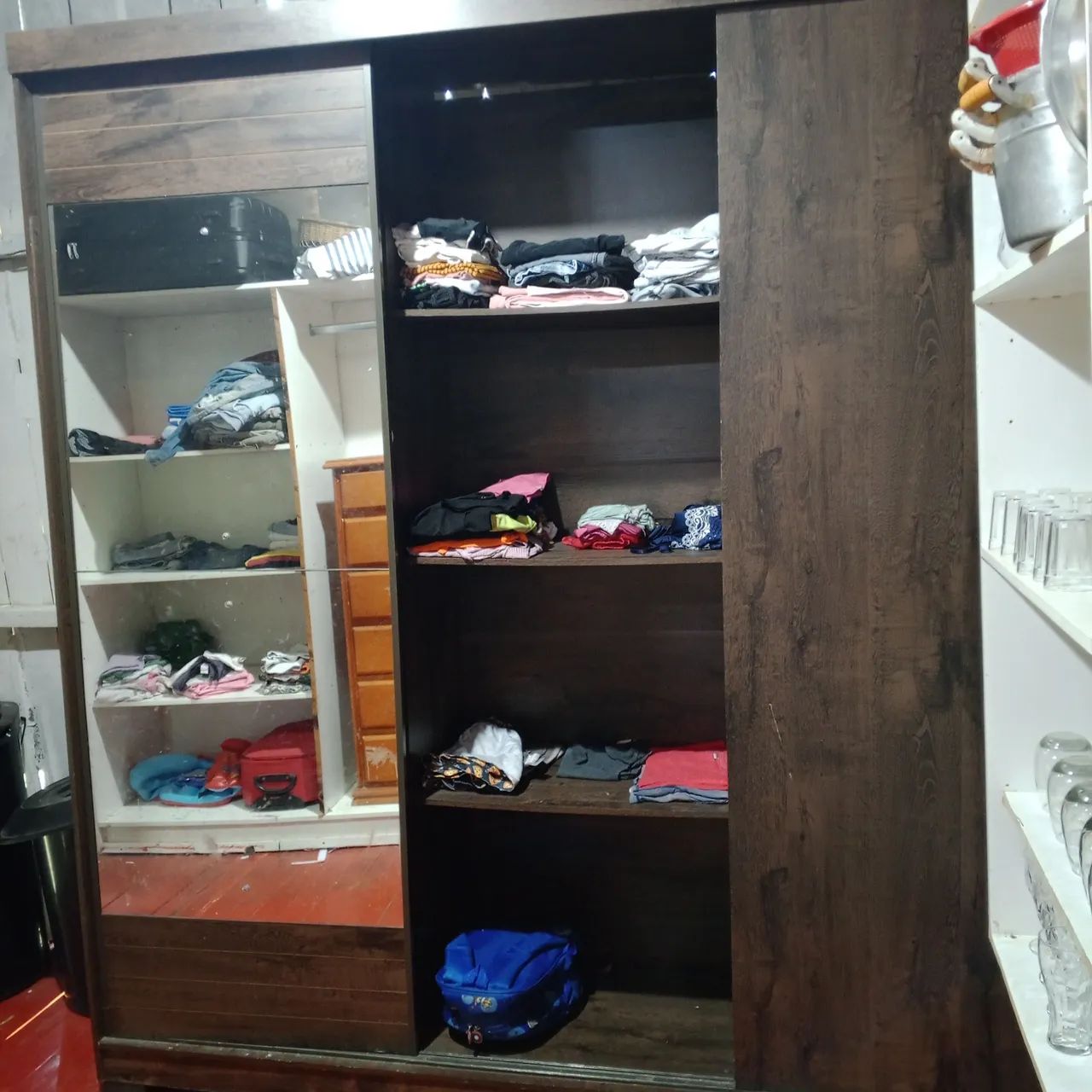 Desapegando deste guarda roupa  - Foto 2