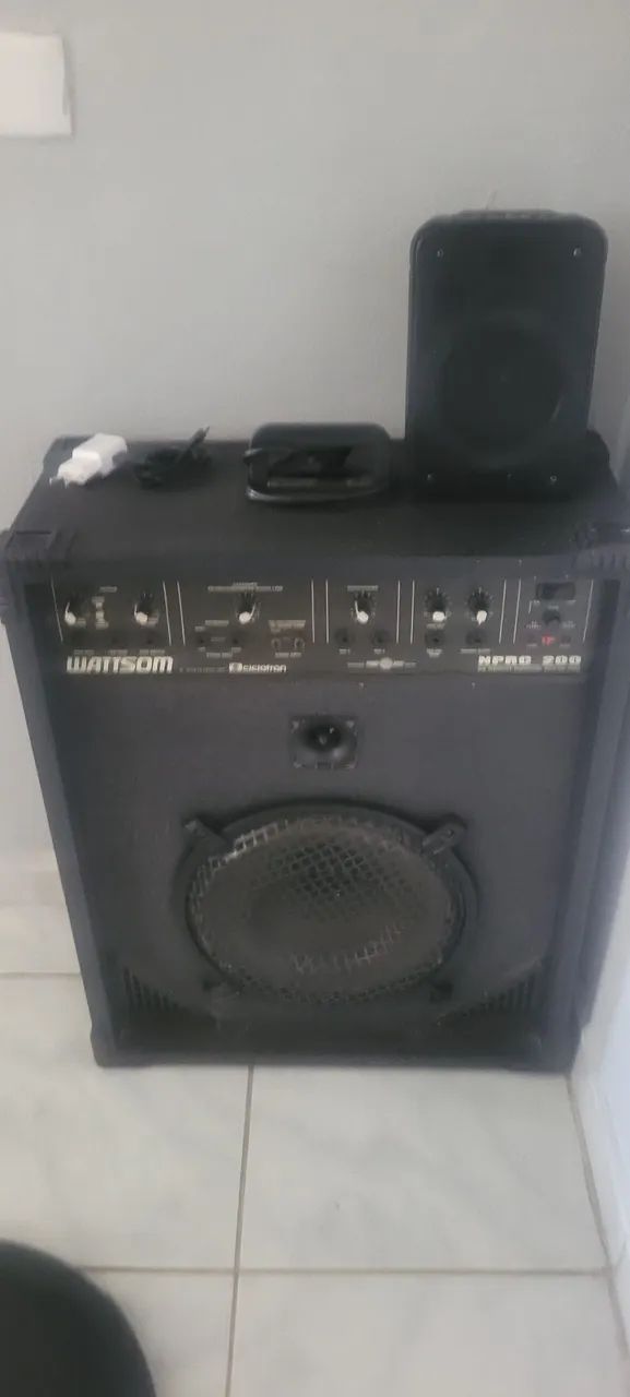 caixa acustica de som 
