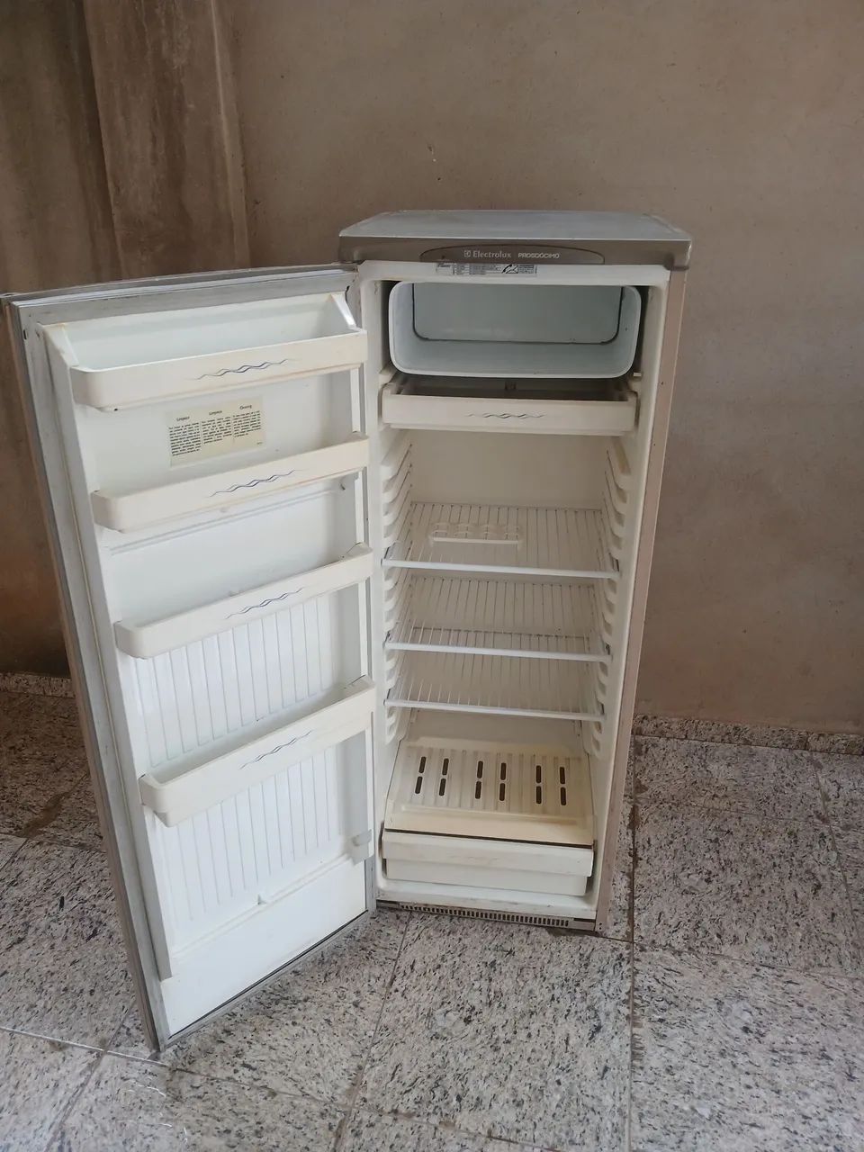 Geladeira Electrolux RE31  - Foto 4