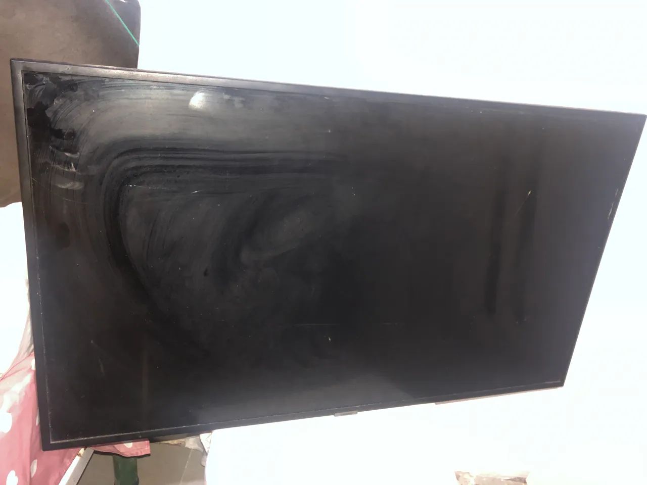 tv danificada de 42 polegada 