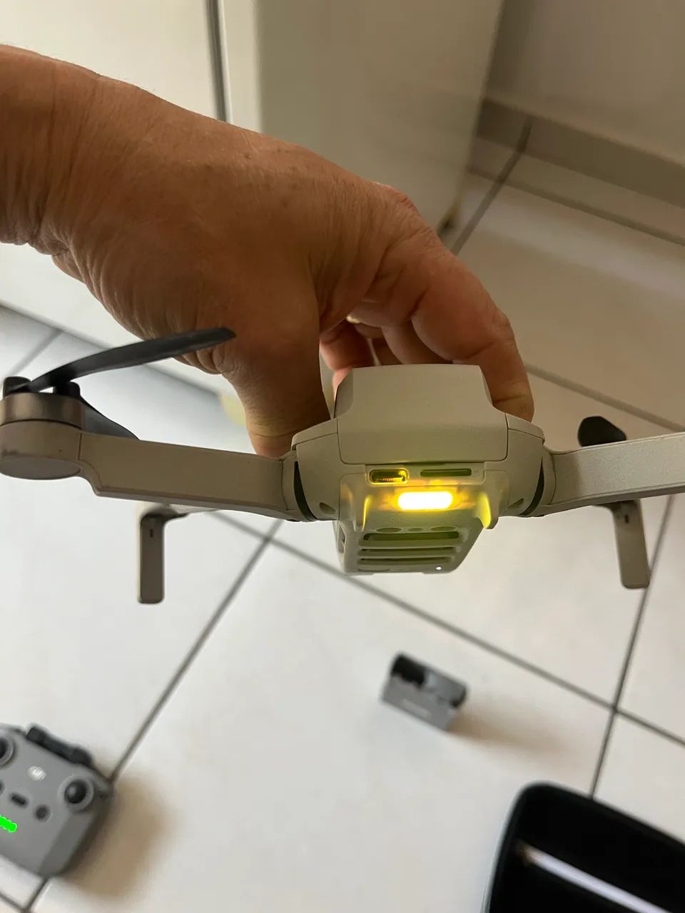 Drone DJI Mini 2 - Impecável + Controle + Hub de Carregamento Duplo - Foto 4