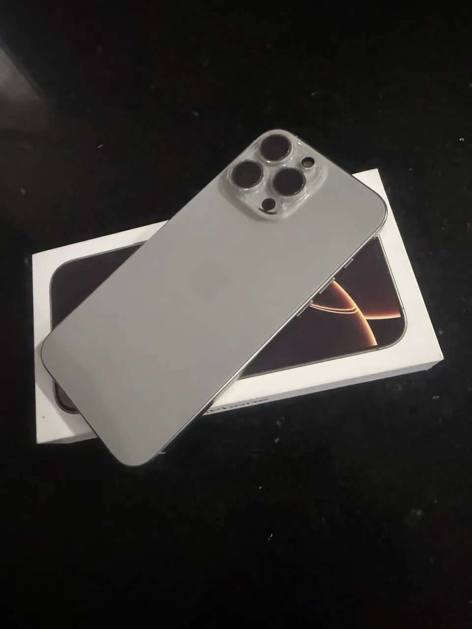 Vendo IPhone 16 pro Max semi novo  - Foto 3