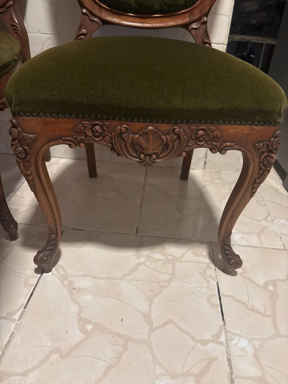Cadeiras antigas - Foto 2
