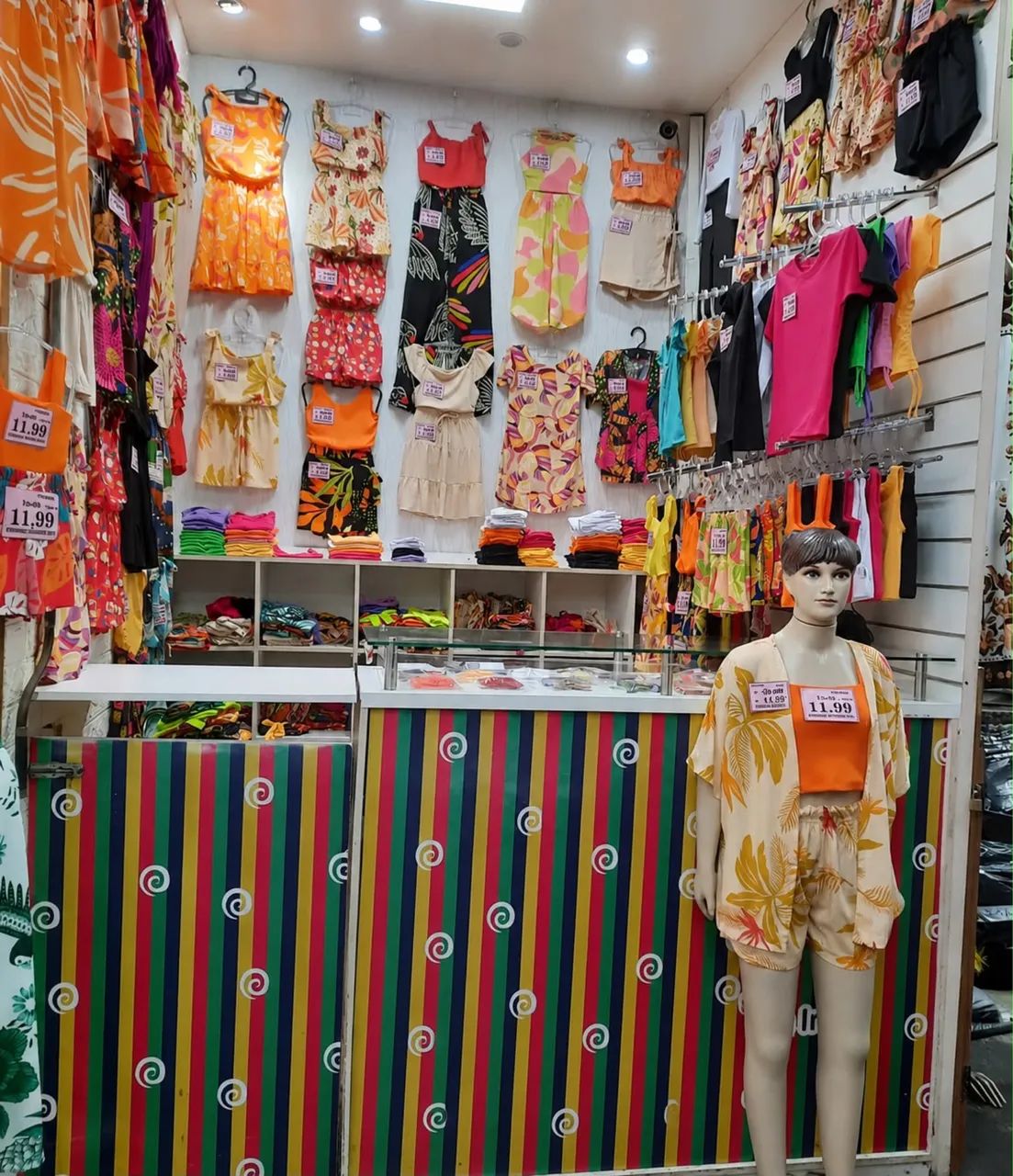 Passo ponto Feirao moda rio,toda montada