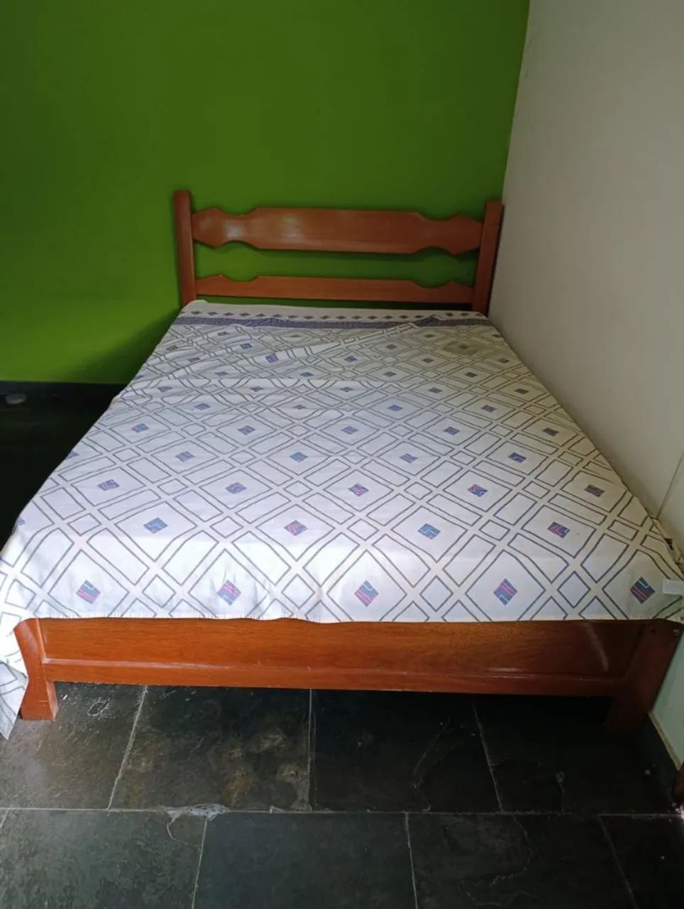 Cama de casal com colchão