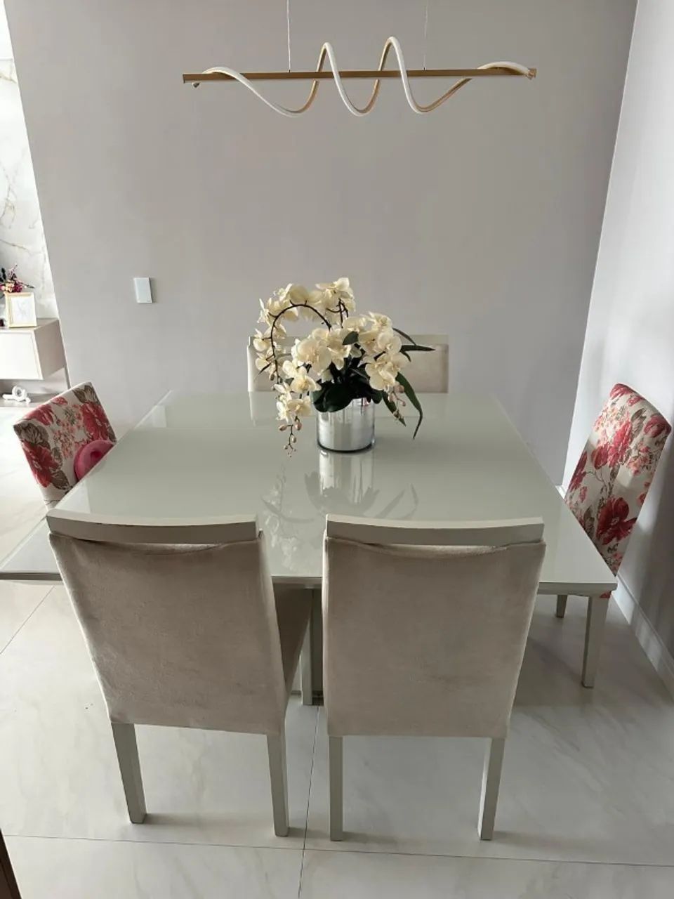 Mesa Quadrada 1,40 x 1,40 - 6 cadeiras - Off White - Foto 4