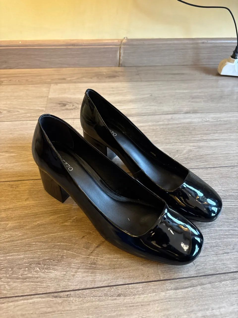 sapato arezzo boneca preto 38, verniz  - Foto 2
