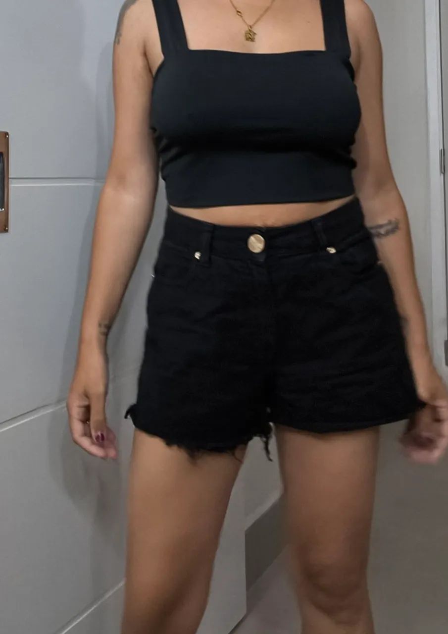 Short jeans preto