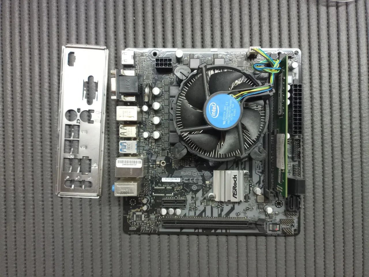 Kit Core i3 10100 + 8gb DDR4+ Placa h510 - Foto 3