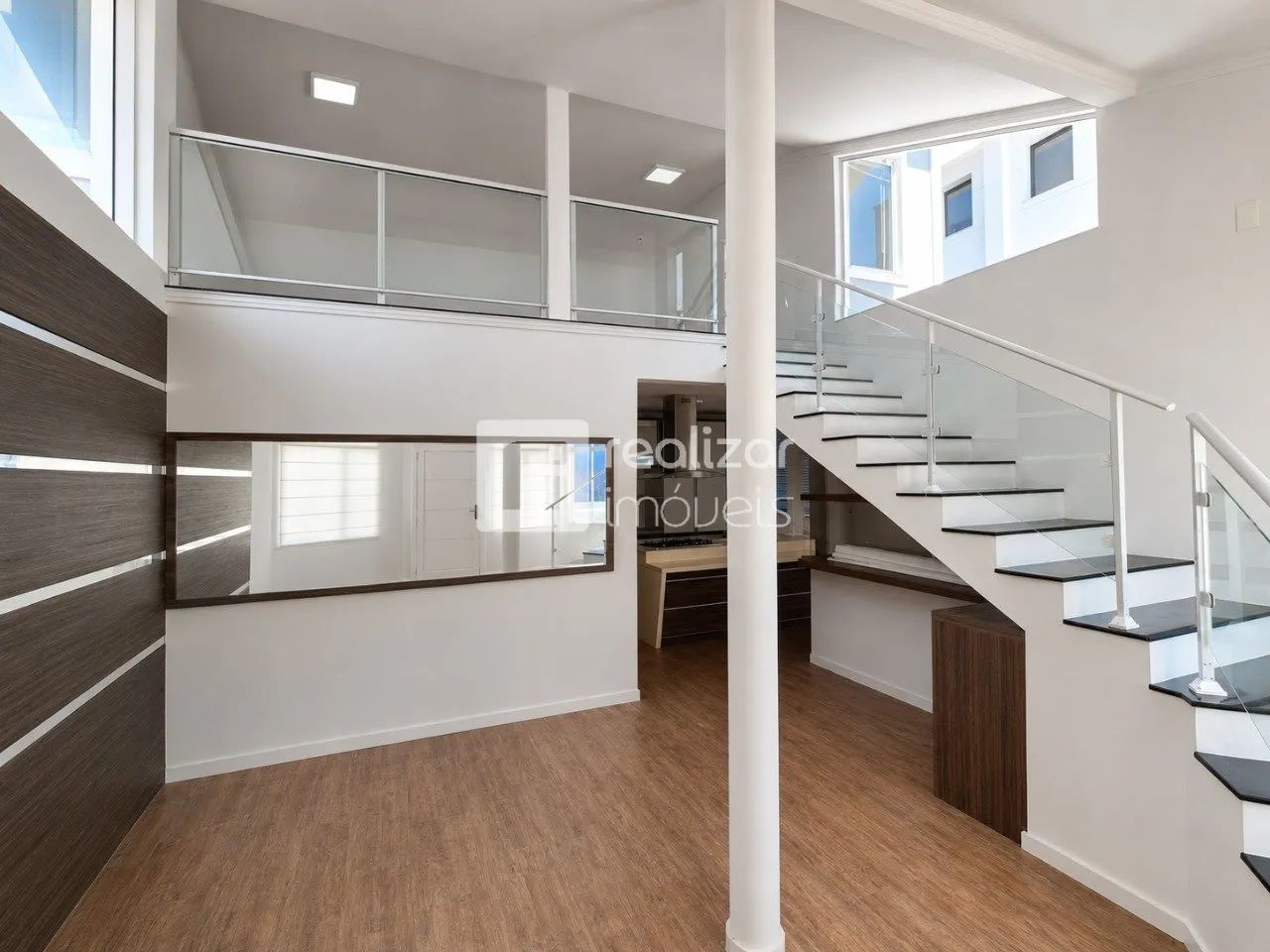 Casa com 3 dormitórios, sendo 2 suítes, no Pagani