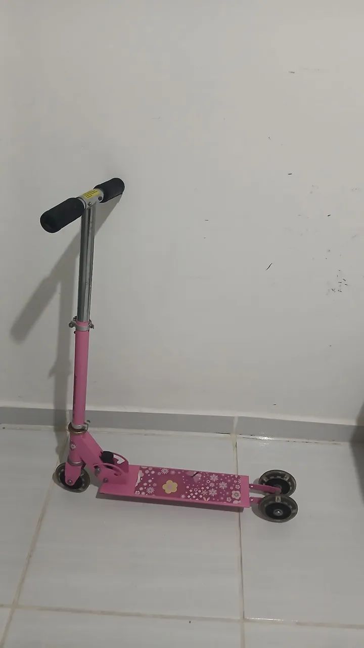 Patinete menina