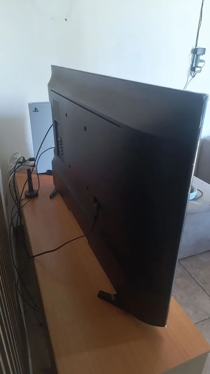 Vendo  smart TV Samsung 43" Full HD - Foto 3