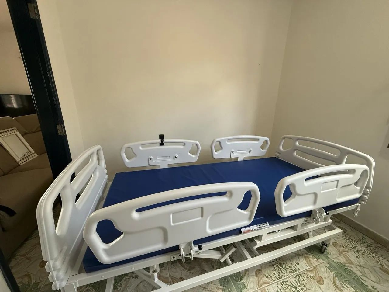 Cama hospitalar elétrica nova - Foto 2