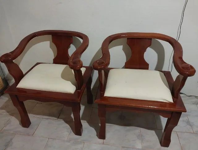 Cadeiras e Mesinha - Foto 2