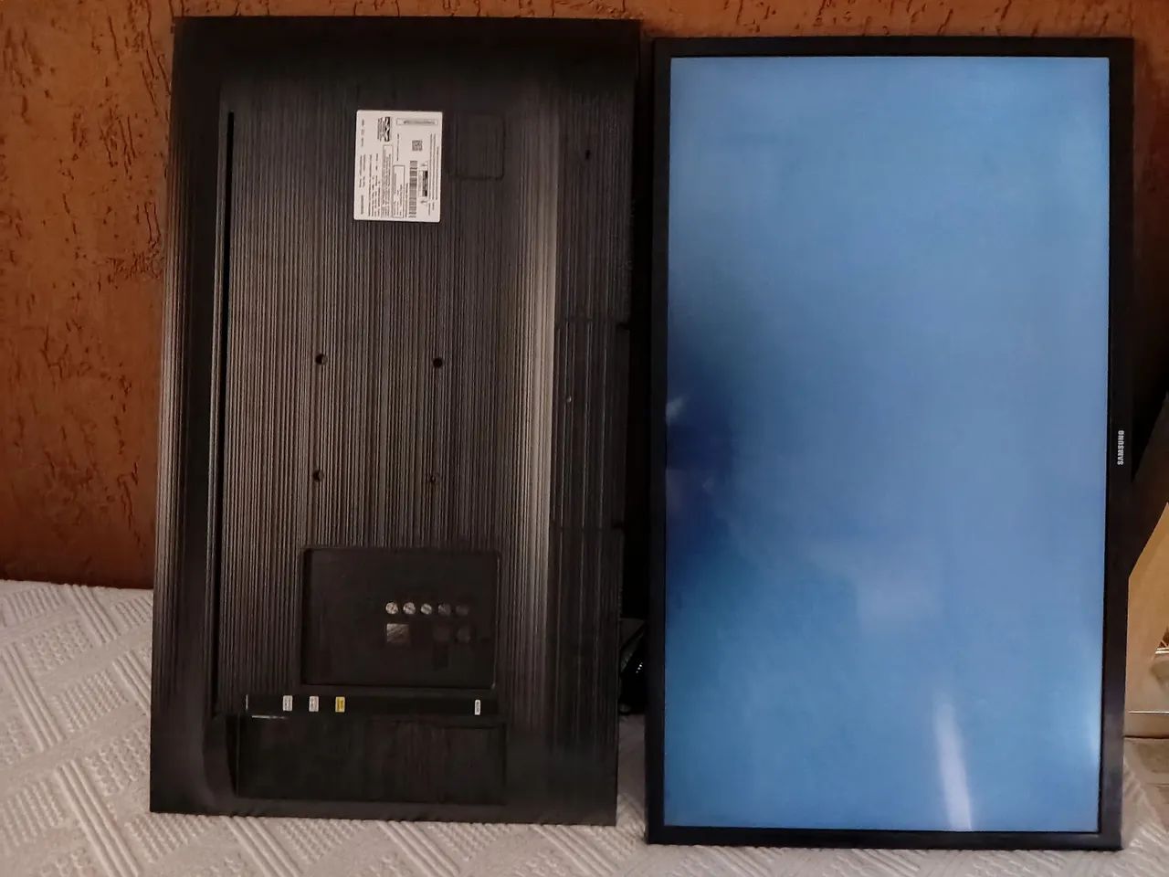 TV Samsung 32 Polegadas UN32J4290AG com defeito!