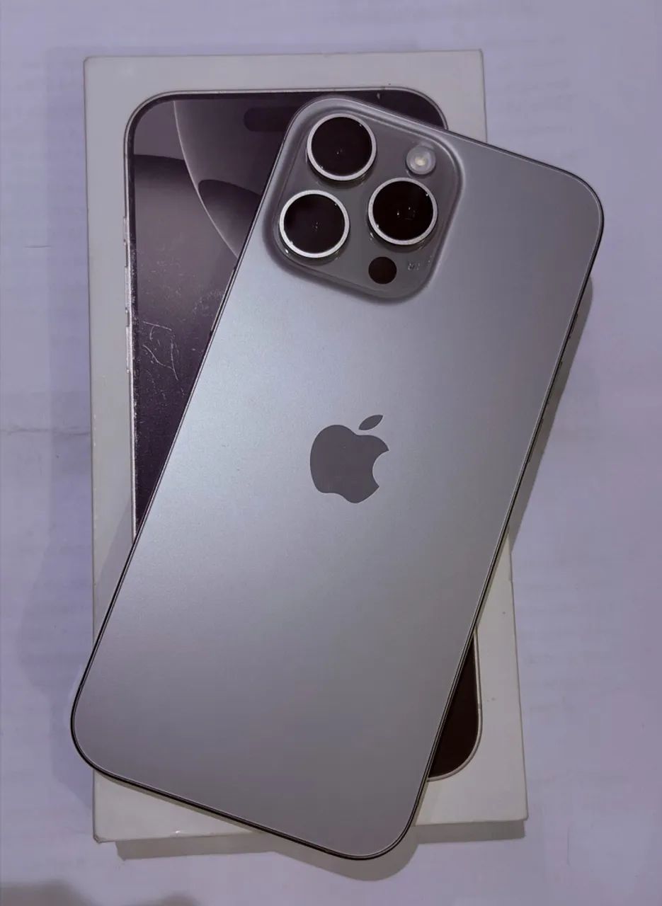 IPHONE 16 PRO MAX À VENDA! 