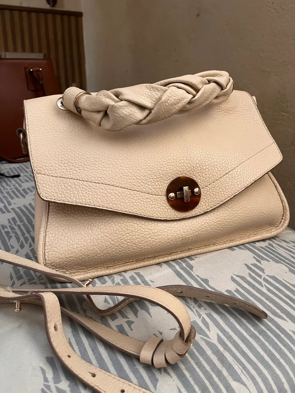 Bolsa couro legítimo Arezzo - Foto 5