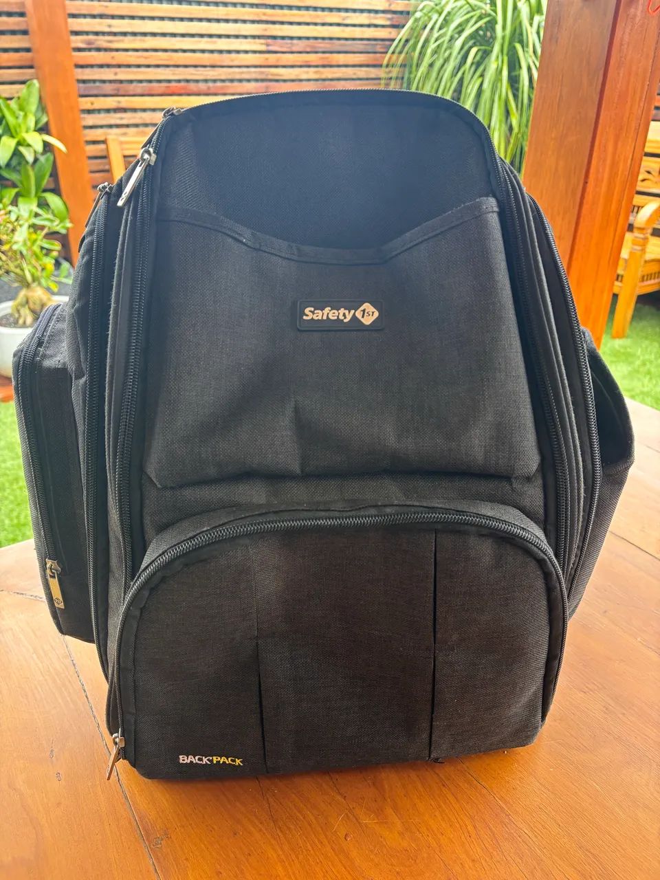 Mochila Maternidade Safety 1st Backpack - Preta - Foto 3