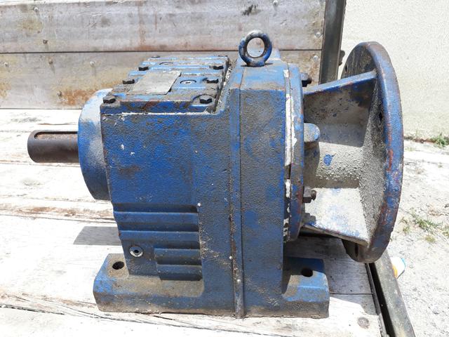 Redutor 1x43 para motor de até 15cv - Foto 2