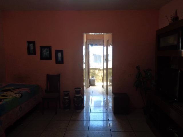Ótima localização -Casa 2/4, 1º andar ,cobertura, Aceita financiamento Estudamos Proposta - Foto 4