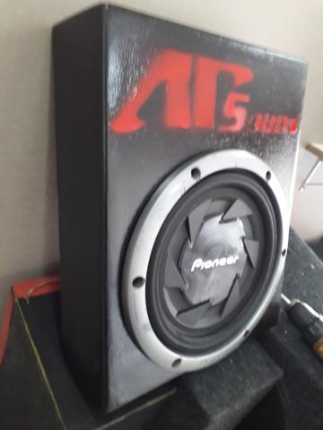 Sub Slim Pioneer 10" na caixa