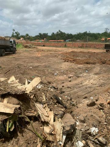 Vendo um terreno mede 900 m2 atrás da Amorim Coutinho barramar - Foto 2