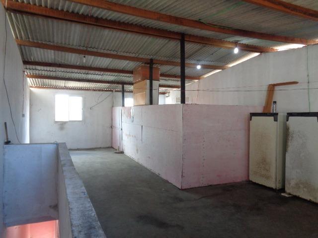 Ótima localização -Casa 2/4, 1º andar ,cobertura, Aceita financiamento Estudamos Proposta - Foto 13