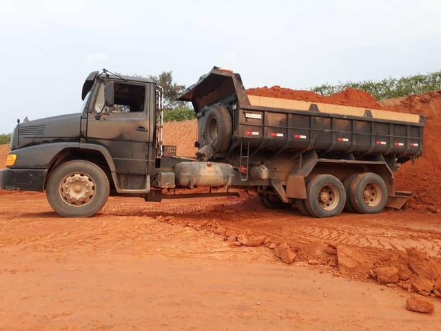 Caçamba Mercedes-Benz 1618 - Foto 2