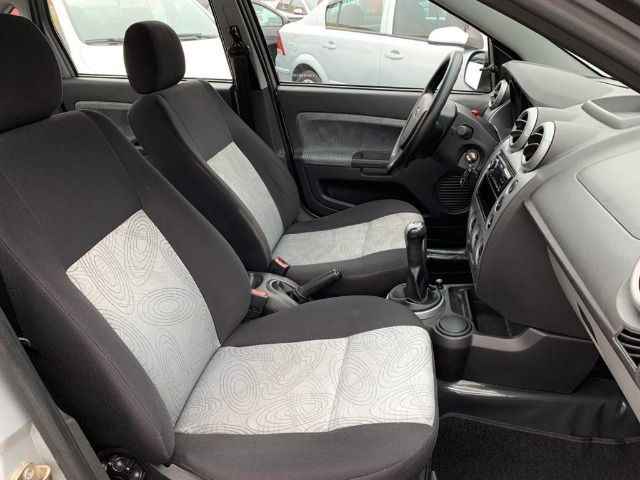 Ford Fiesta Sedan 1.6 Class 2010 Completo - Foto 8