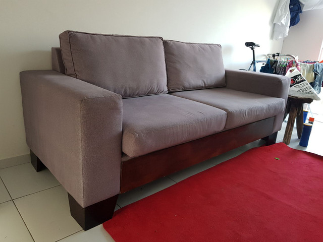 ABAIXOU!!! Vendo Sofá 3 lugares em tecido Sued - Foto 3