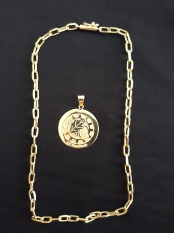 Colar de ouro 18k com Medalhão da Roda da Fortuna (60,23g) - Foto 4