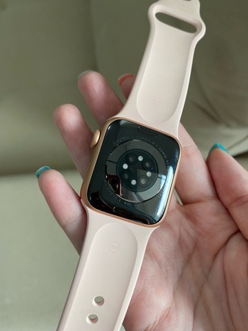 apple watch s6 gold 40mm