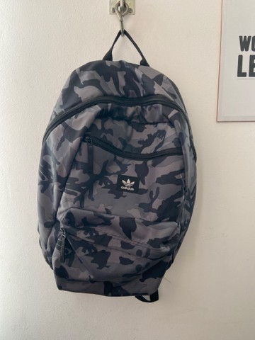Mochila adidas 35 litros camuflada - Bolsas, malas e mochilas - Copacabana,  Rio de Janeiro 1005140464 | OLX
