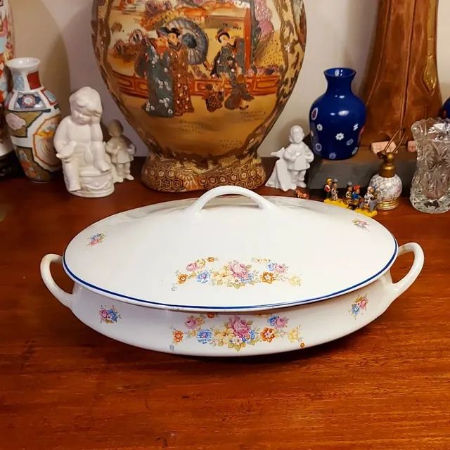 Terrina em Faiança São Caetano 