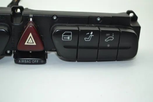 Botão Interruptor Pisca Alerta Trava Destrav Mercedes C180 - Foto 5